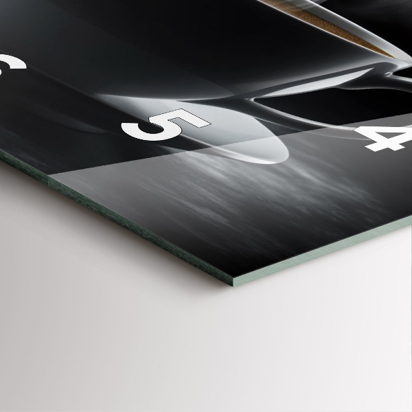 Szögletes fali üvegóra Egy csésze fekete kávé