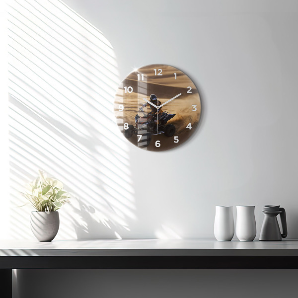 Kerek fali üvegóra Quad a sivatagban