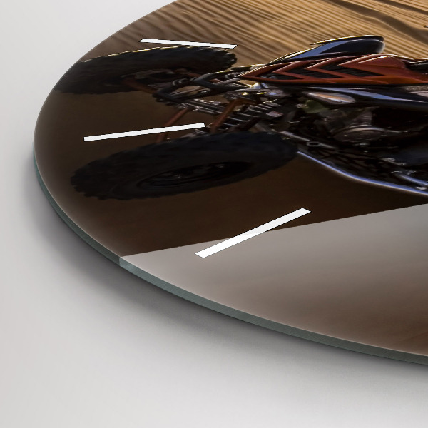 Kerek fali üvegóra Quad a sivatagban