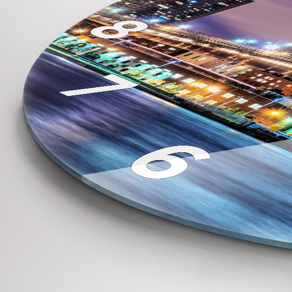 Kerek fali üvegóra Brooklyn Bridge és East River