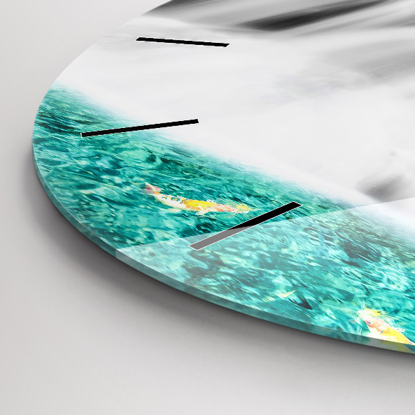 Kerek fali üvegóra Vízesés Thaiföldön