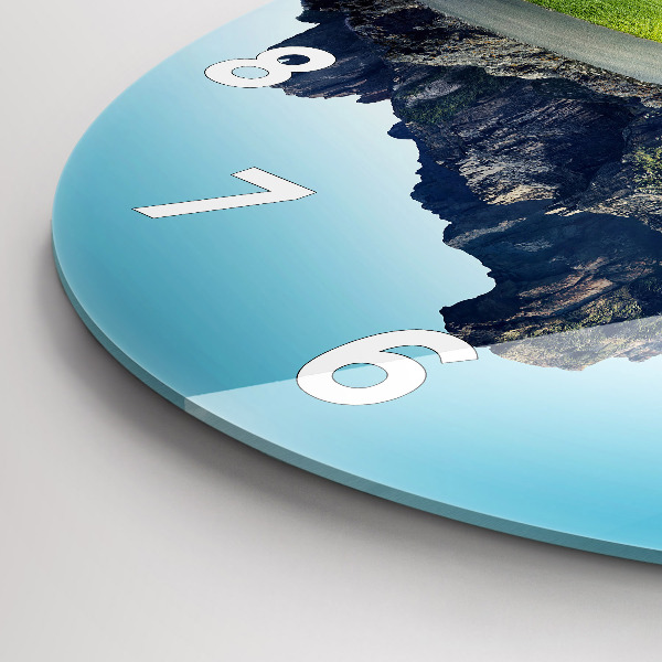 Kerek fali üvegóra Repülő Sziget