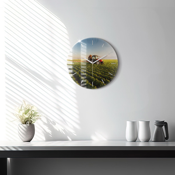 Kerek fali üvegóra Traktor egy mezőgazdasági területen