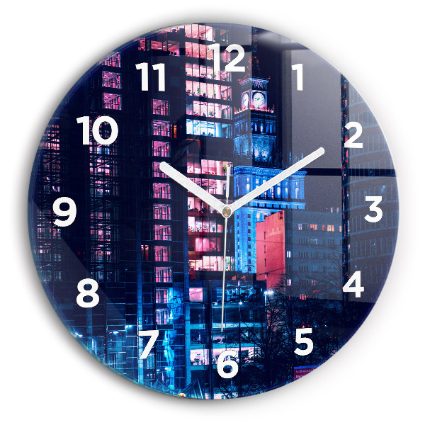 Kerek fali üvegóra Varsó éjszaka