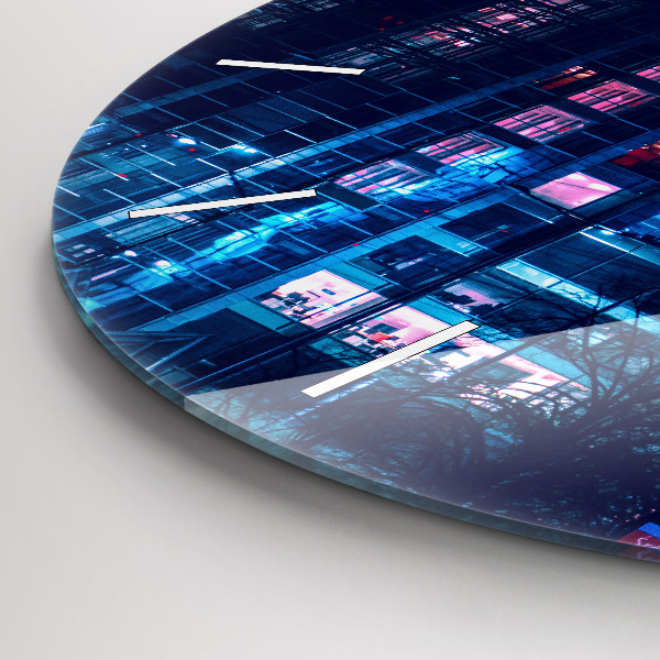 Kerek fali üvegóra Varsó éjszaka