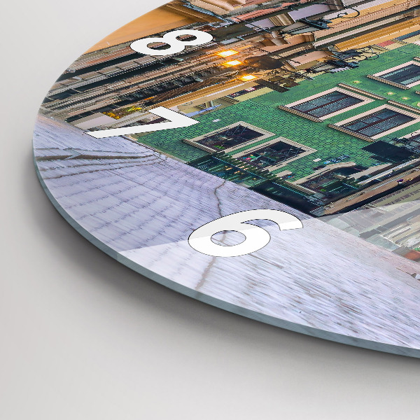 Kerek fali üvegóra Óváros Varsóban