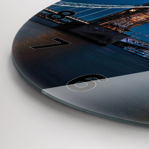 Kerek fali üvegóra Tower Bridge London éjjel