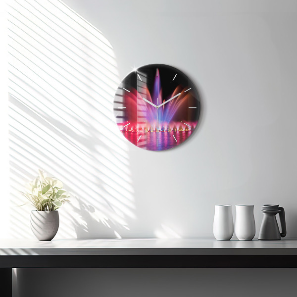 Kerek fali üvegóra Wroclaw-kút éjjel