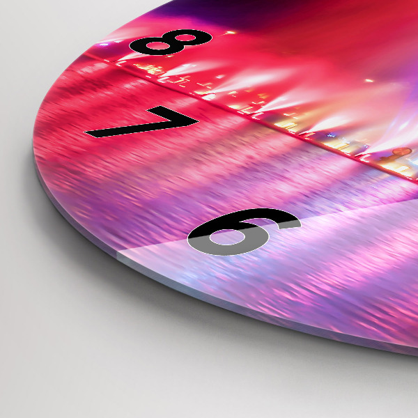 Kerek fali üvegóra Wroclaw-kút éjjel