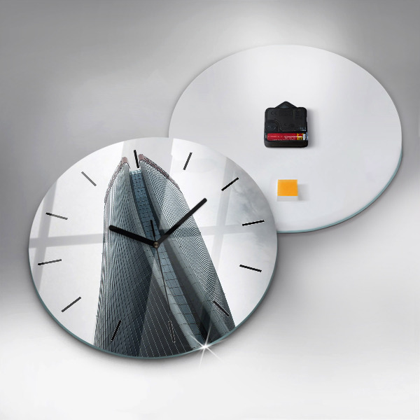 Kerek fali üvegóra Felhőkarcoló Milánóban