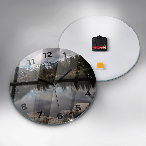 Kerek fali üvegóra Magas-Tátra Szlovákiában