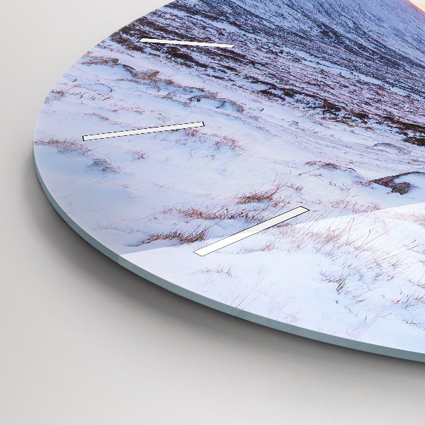 Kerek fali üvegóra Víkendház hegyekben