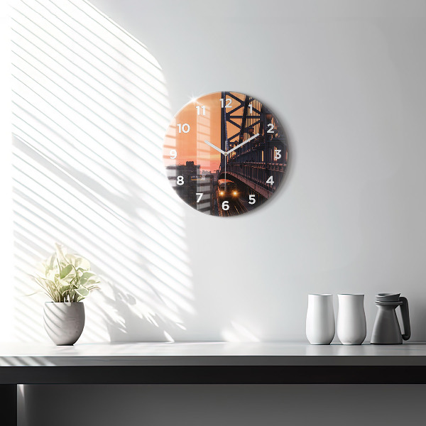 Kerek fali üvegóra Benjamin Franklin híd