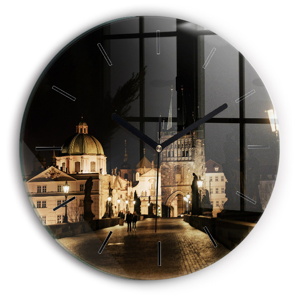 Kerek fali üvegóra Károly híd Prágában