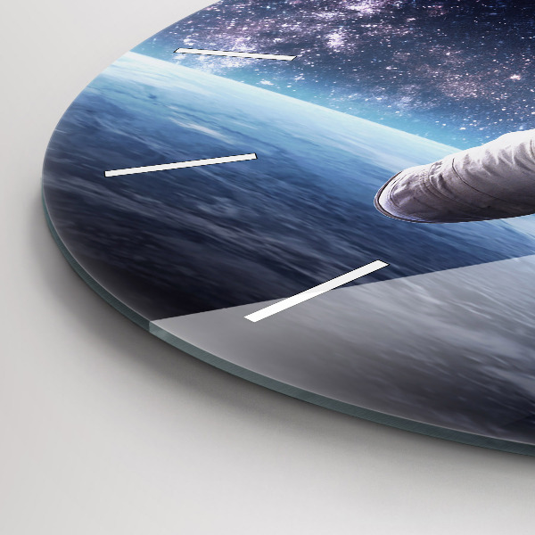 Kerek fali üvegóra Űrhajós a föld felett