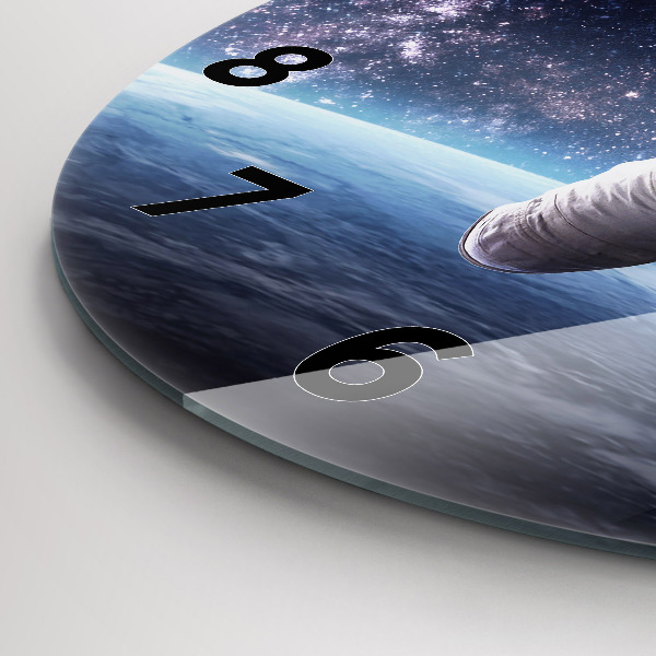 Kerek fali üvegóra Űrhajós a föld felett